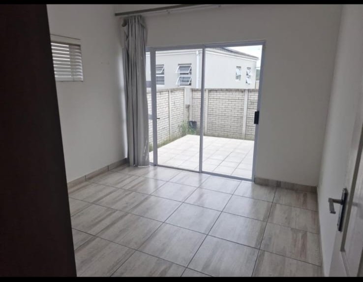 2 Bedroom Property for Sale in Nahoon Valley Park Eastern Cape